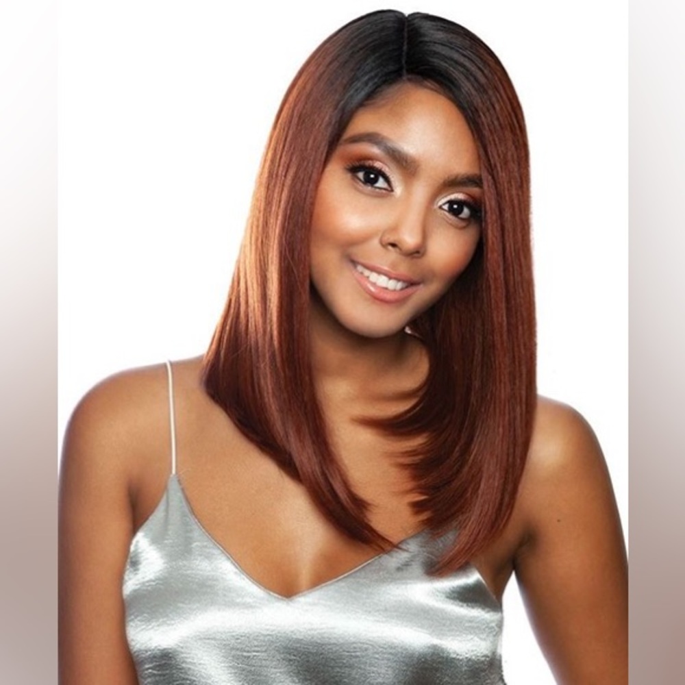 Melanin Queen Lace Wig - Swing Bob 14” - Color 2